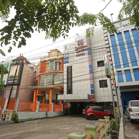 Oyo 1724 Hotel Sembilan Sembilan Banjarmasin  Exterior photo