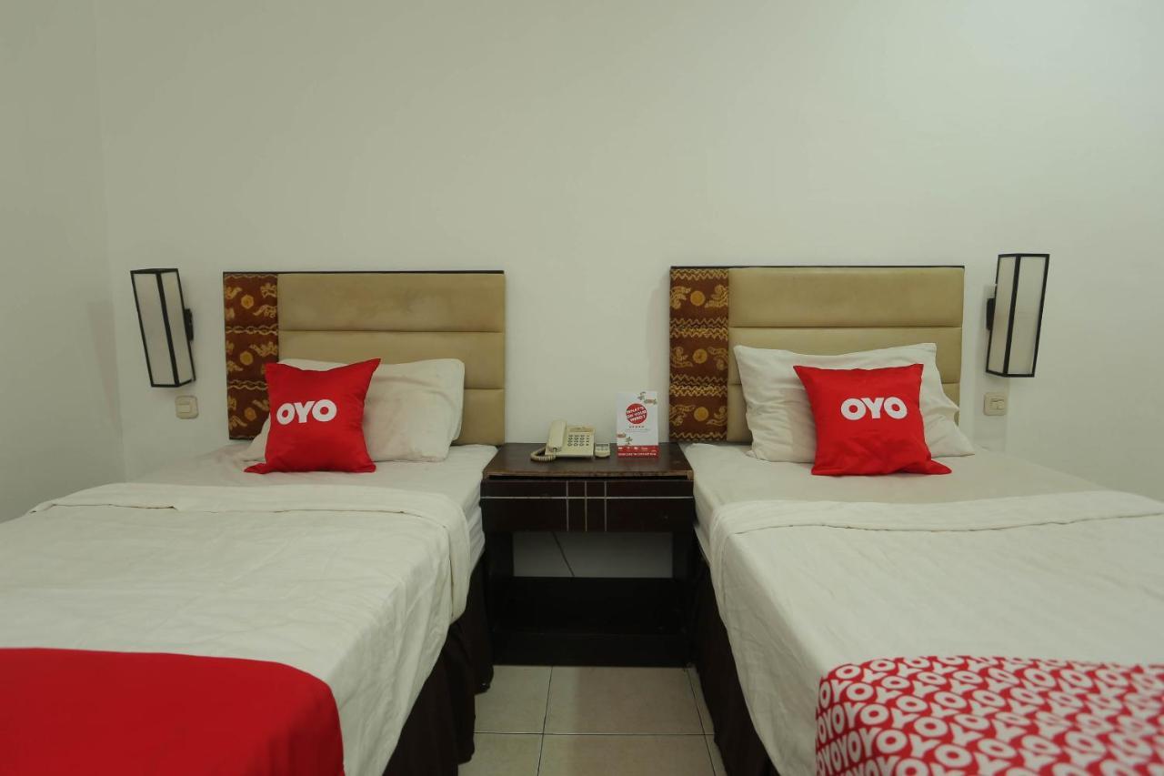Oyo 1724 Hotel Sembilan Sembilan Banjarmasin  Exterior photo