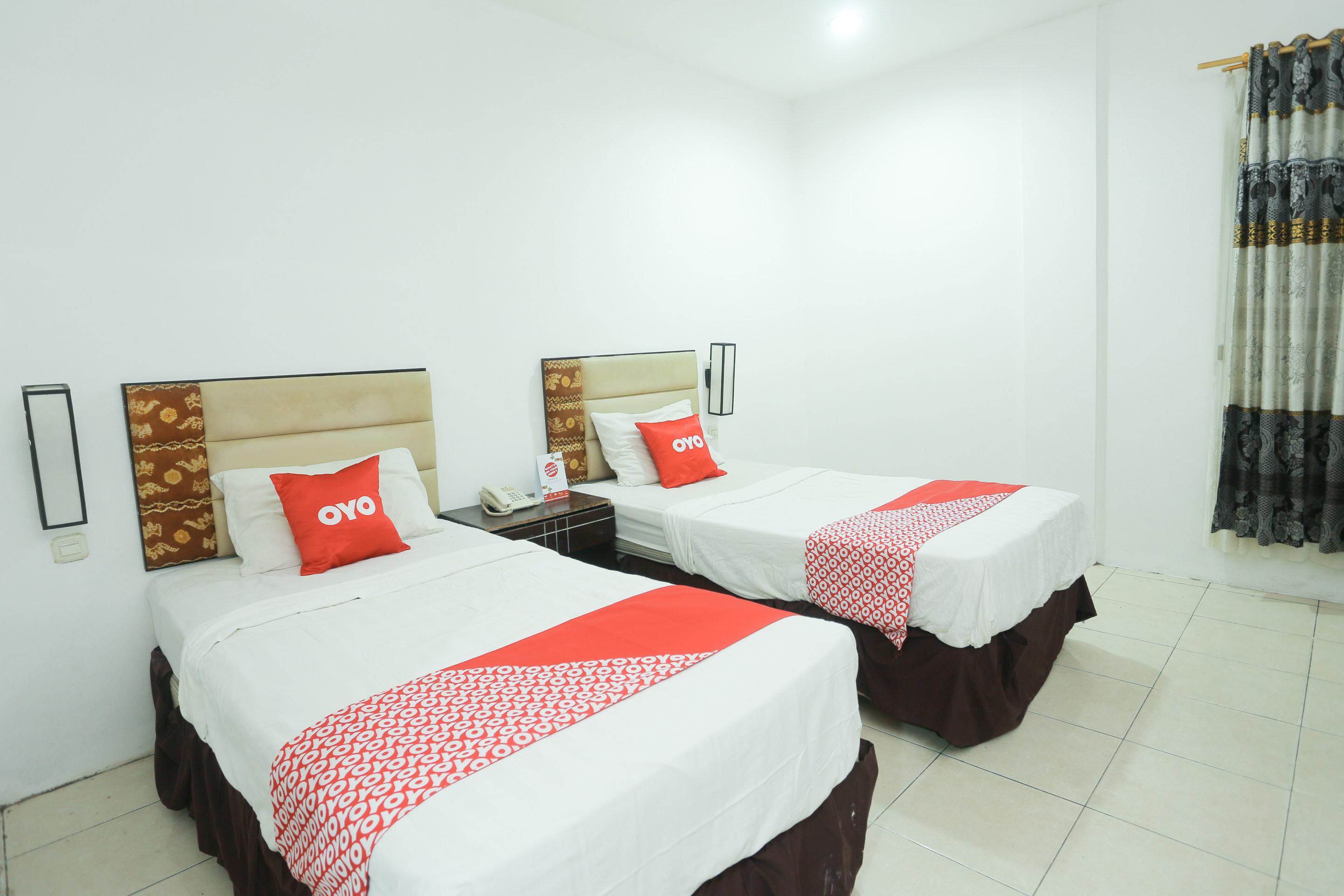 Oyo 1724 Hotel Sembilan Sembilan Banjarmasin  Exterior photo