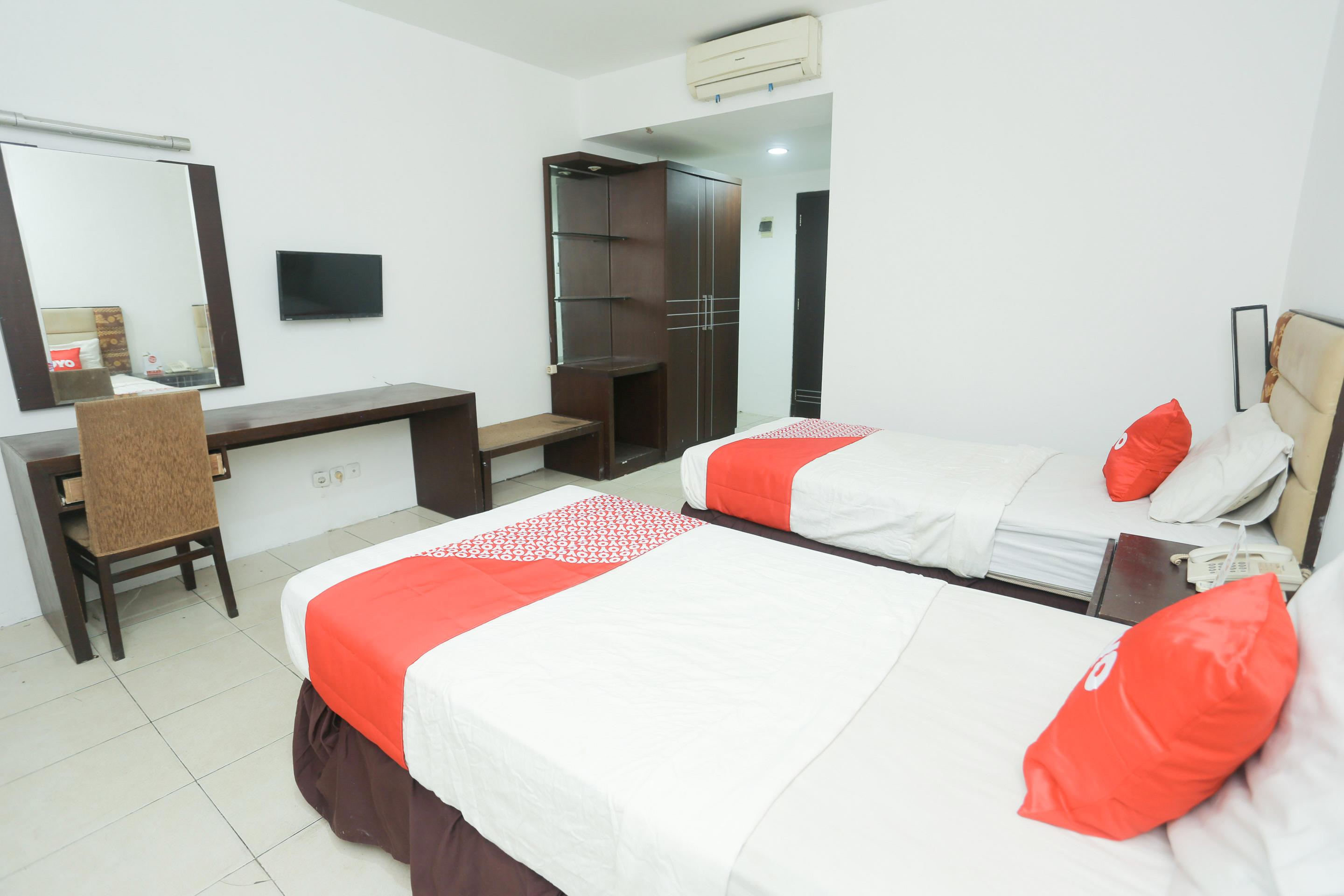 Oyo 1724 Hotel Sembilan Sembilan Banjarmasin  Exterior photo