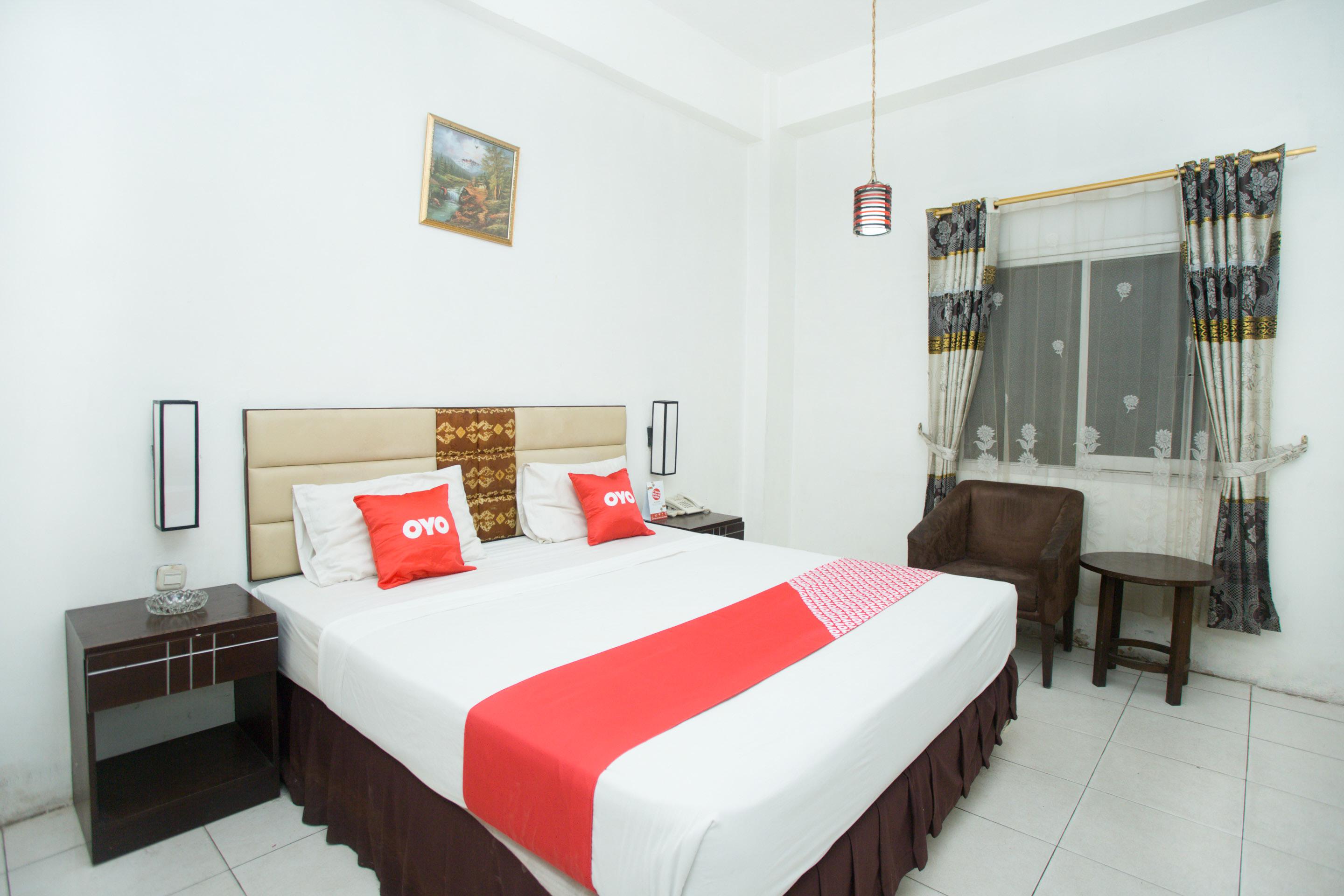 Oyo 1724 Hotel Sembilan Sembilan Banjarmasin  Exterior photo