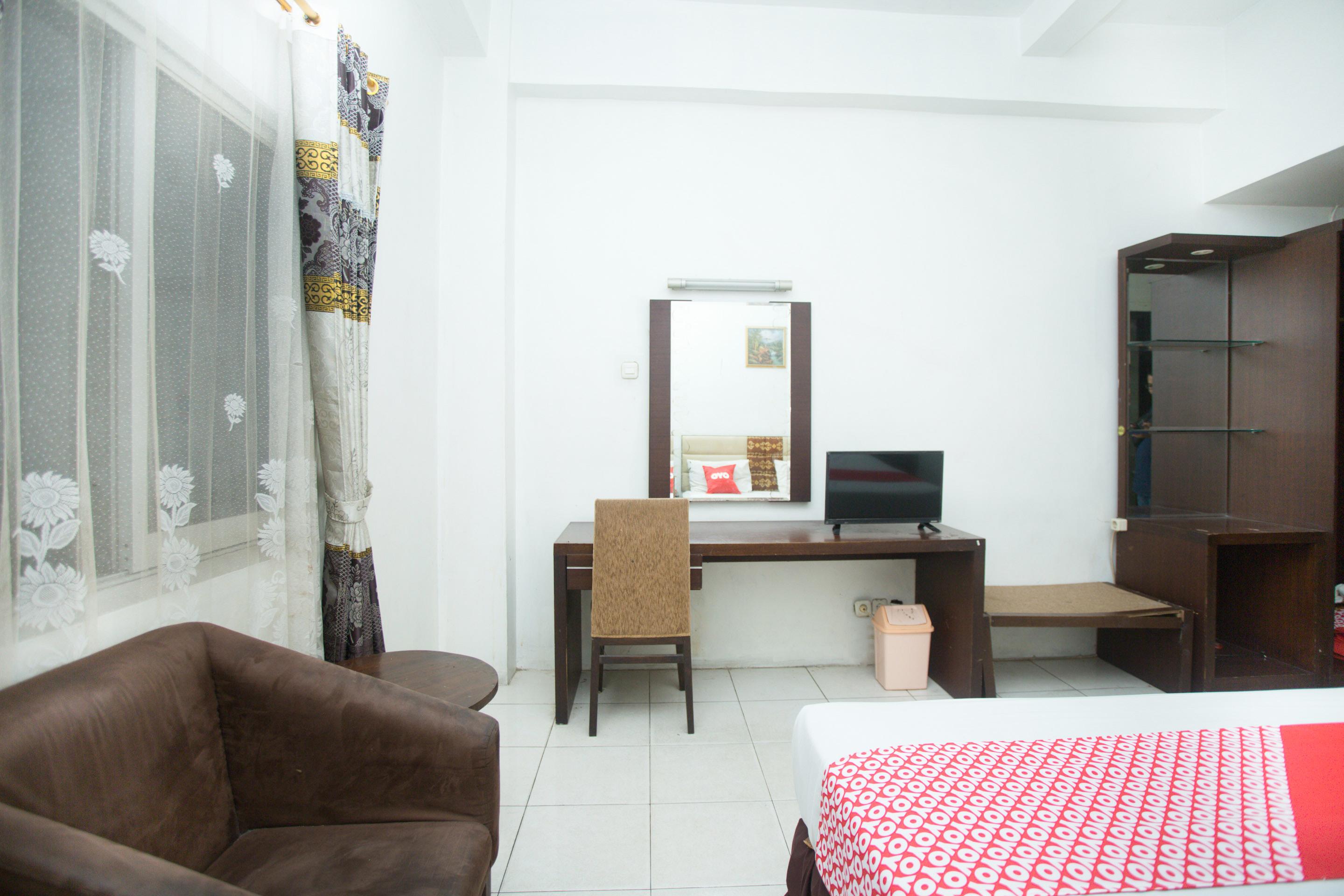 Oyo 1724 Hotel Sembilan Sembilan Banjarmasin  Exterior photo