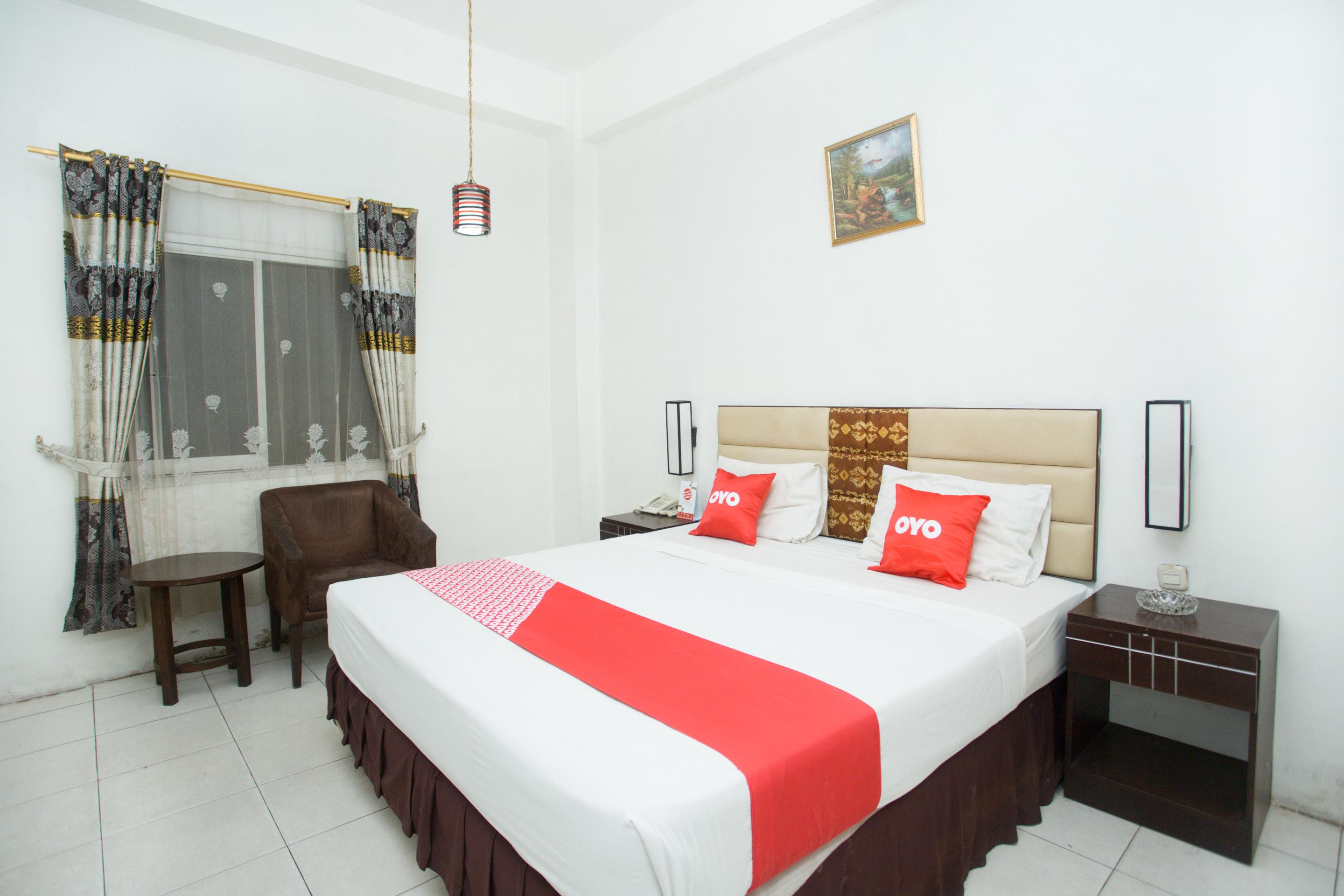 Oyo 1724 Hotel Sembilan Sembilan Banjarmasin  Exterior photo