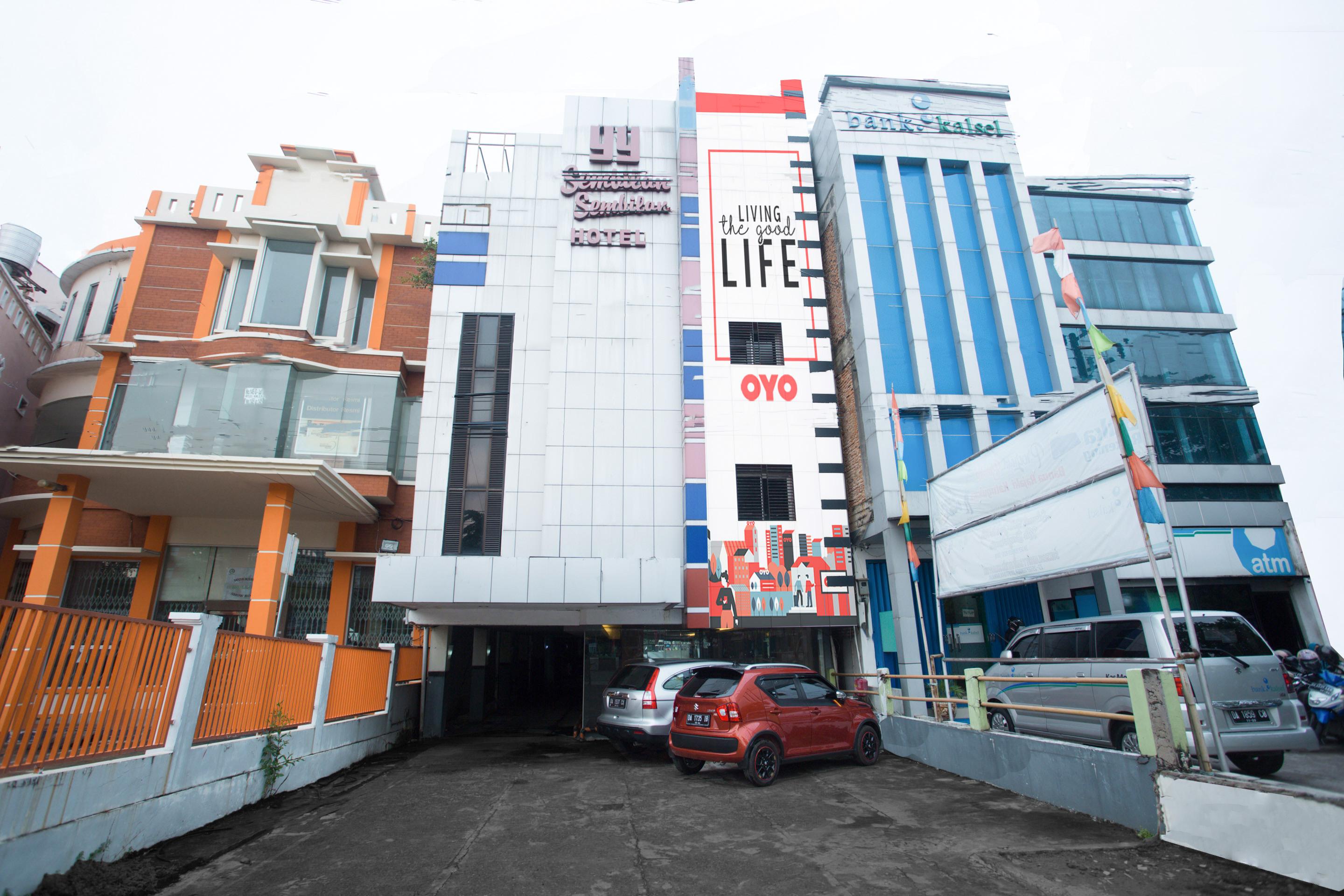 Oyo 1724 Hotel Sembilan Sembilan Banjarmasin  Exterior photo