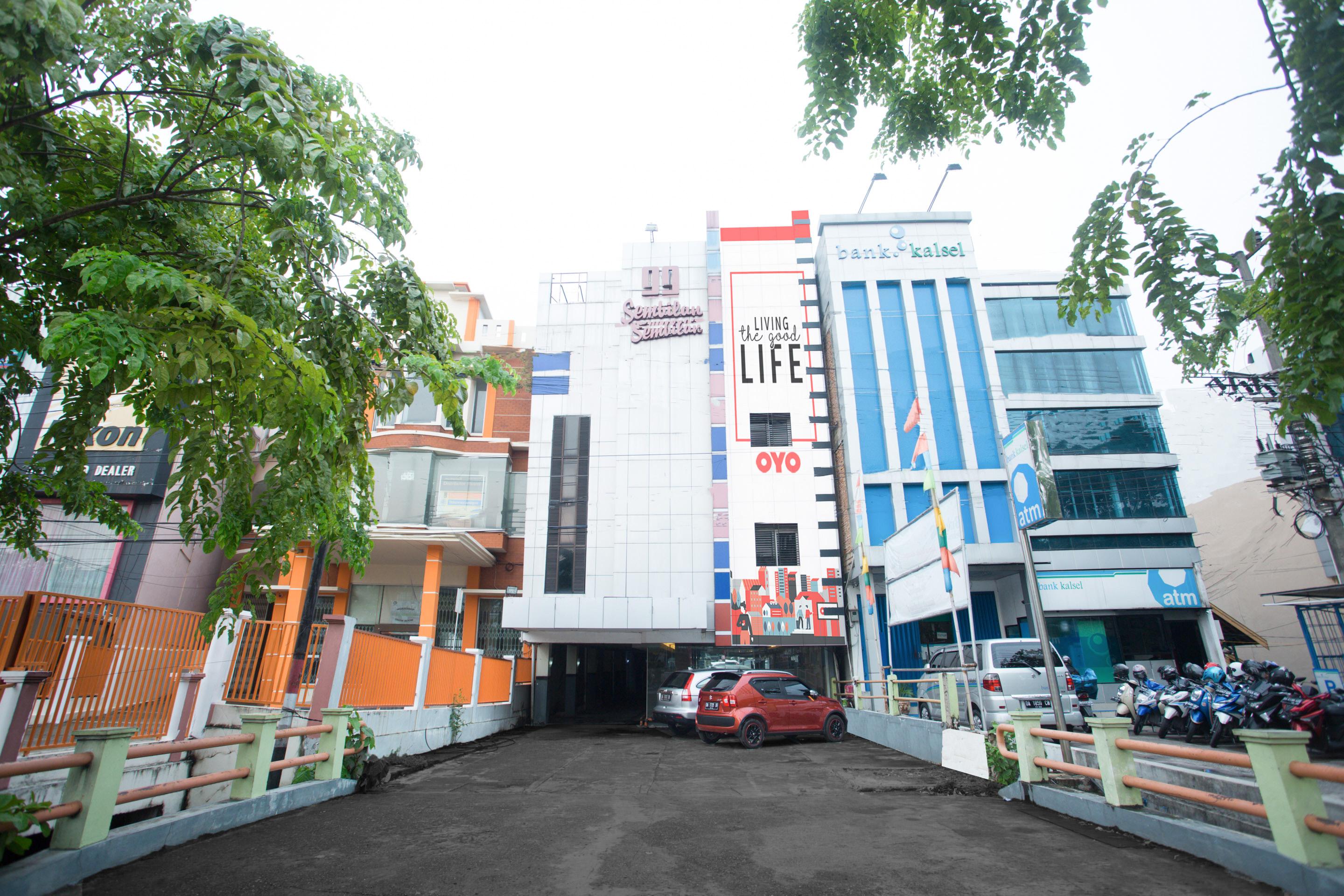 Oyo 1724 Hotel Sembilan Sembilan Banjarmasin  Exterior photo